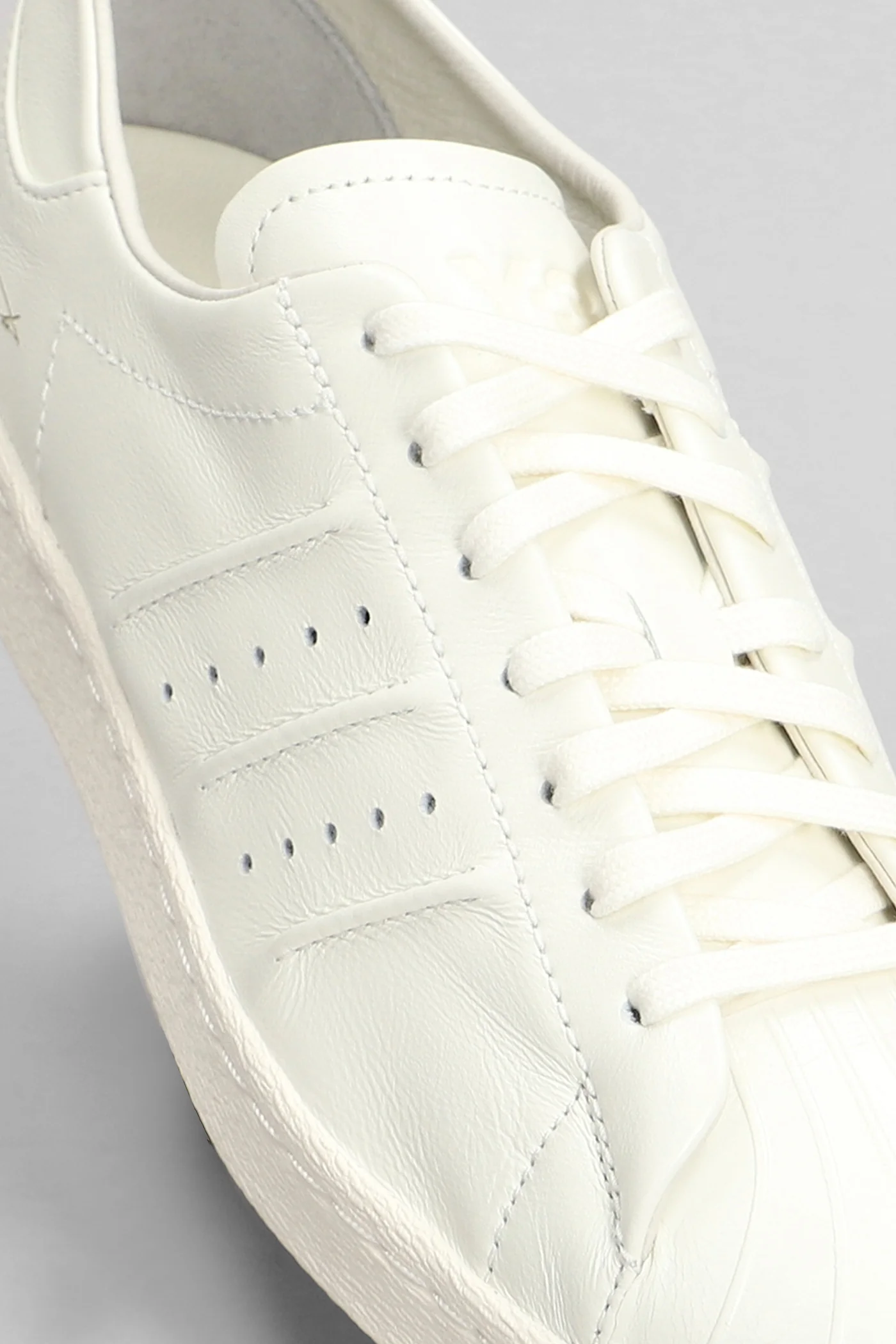 Superstrar Sneakers in beige leather - Image 5