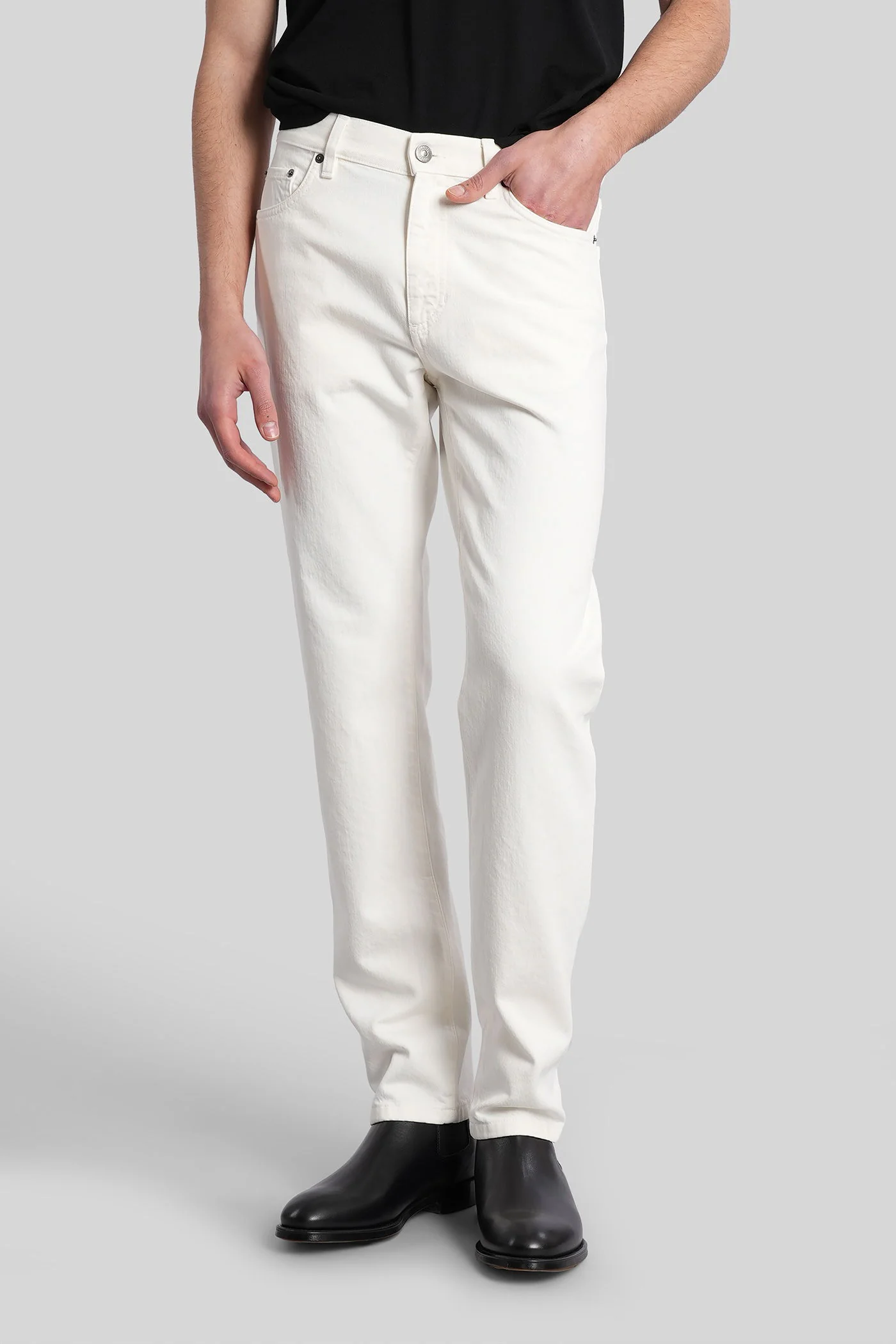 Jeans in white denim