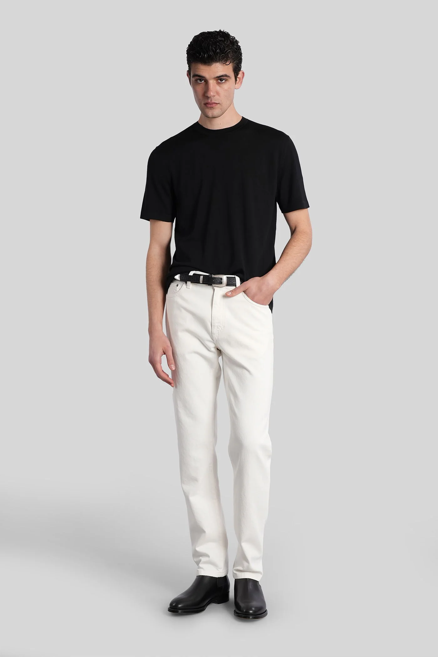 T-Shirt in black wool - Image 2