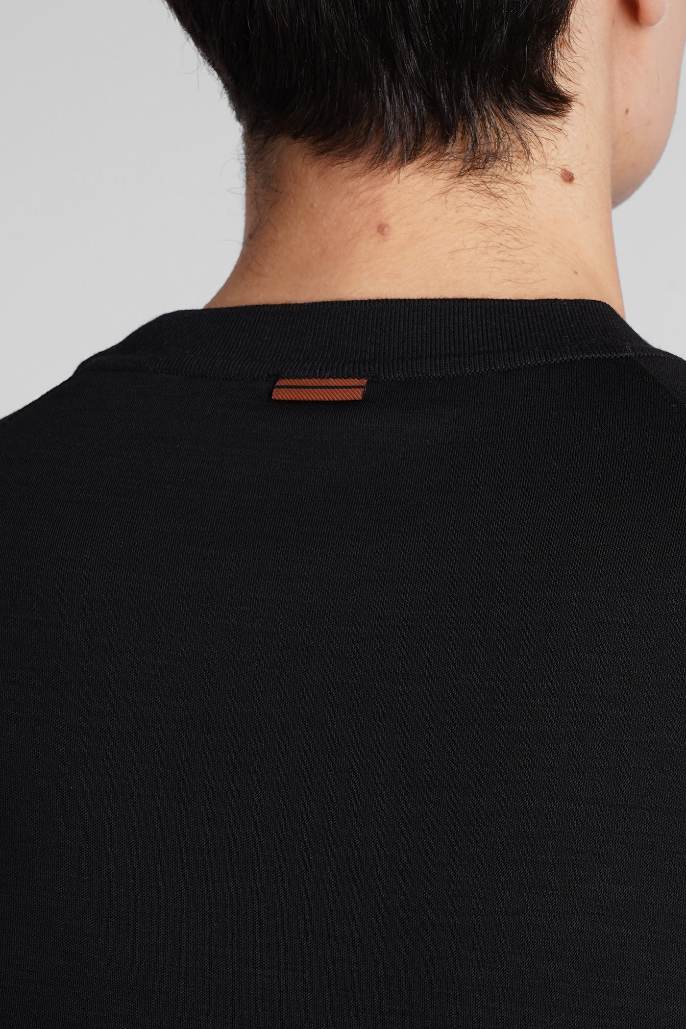 T-Shirt in black wool - Image 5