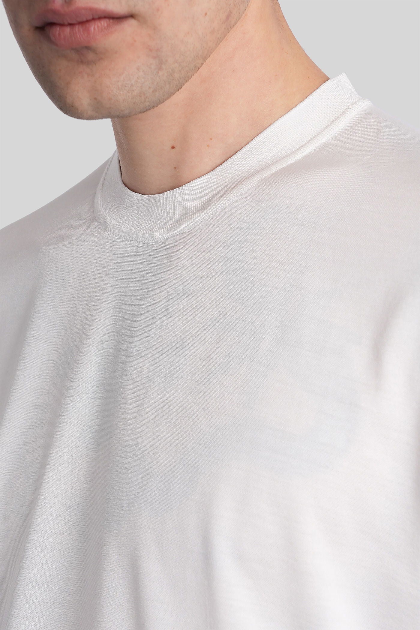 T-Shirt in white cotton - Image 5