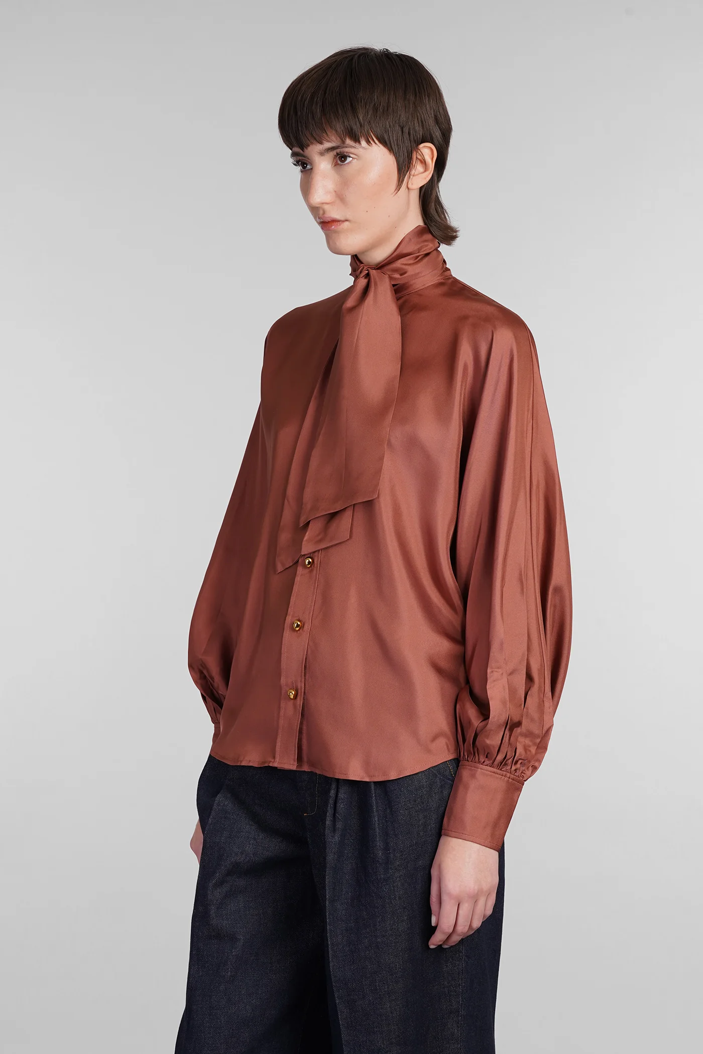 Blouse in brown silk - Image 4